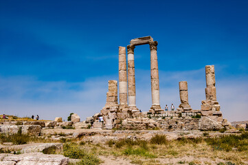It's Temple of Hercules of the Amman Citadel complex (Jabal al-Qal'a), a national historic site at the center of downtown Amman, Jordan.