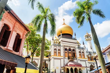 Tuinposter Amazing view of Masjid Sultan (Sultan Mosque) at Singapore © efired