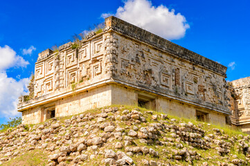 Obraz premium Governor's Palace, Uxmal, an ancient Maya city of the classical period. One of the most important archaeological sites of Maya culture. UNESCO World Heritage site