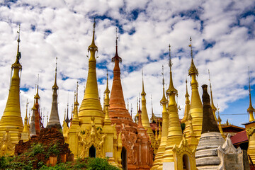 Naklejka premium It's Shwe Indein Pagoda, a group of Buddhist pagodas in the village of Indein, near Ywama and Inlay Lake in Shan State, Burma