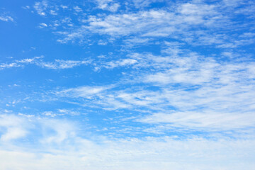 6月の梅雨に訪れた爽やかな青空【奈良天理市】