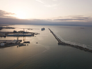 Obraz premium france-port-ship-nature-landscape