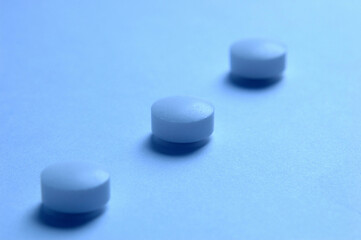 Pills in a row, Close Up