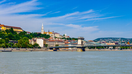 Obraz premium It's Panorama of the Buda Side of Budapest with Saint Matthias Church, Fisherman's Bastion and the Chain Bridge