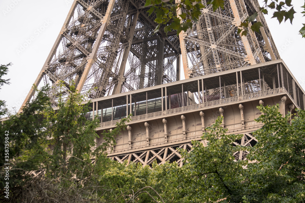 Wall mural view of the eiffel tower