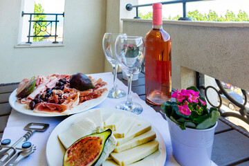beautifully arranged breakfast on the terrace