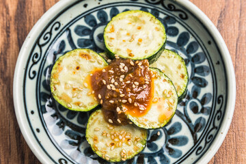 ズッキーニの酢みそあえ