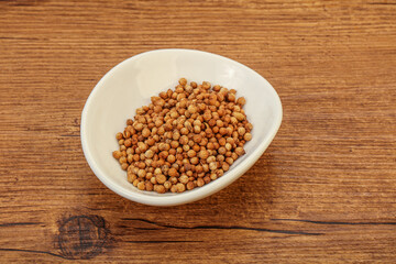 Coriander seeds in the bowl