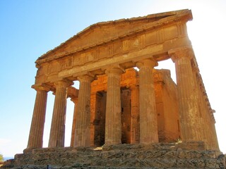 Italy, Sicily, Agrigento / 2018 August 16th / Concordia Temple in Valle dei Templi