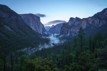 blue hour at the tunnel view in yosemite national park in california, usa