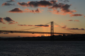 25 de Abril Bridge