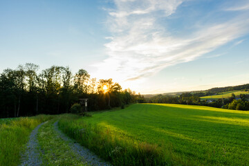 Landschaft mit Jagdsitz