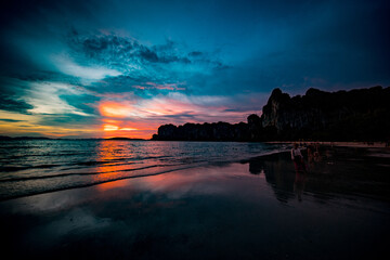 Naklejka na ściany i meble Sunset Railay Beach Thailand Krabi 