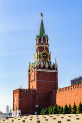 Fototapeta na wymiar It's The Savior's Tower of Kremlin, view from the Red Square of Moscow