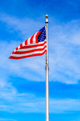 It's American National flags at the Washington Monument, an obelisk on the National Mall in Washington, D.C. U.S. National Register of Historic Places