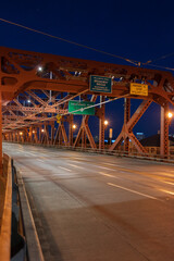 Fototapeta na wymiar Steel bridge in Portland downtown