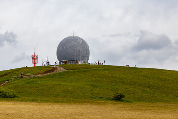 Wasserkuppe mit Radom (Radarkuppel). 07.06.2020.
