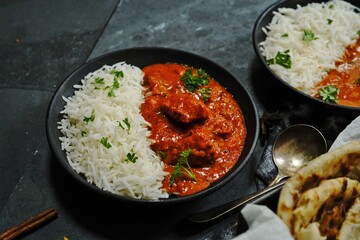 Creamy Butter Chicken/Murgh Makhani served with Roti and Basmati rice