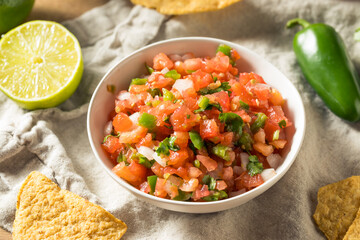 Spicy Homemade Pico De Gallo