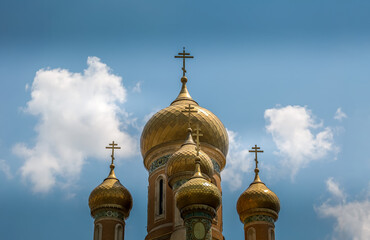 Fototapeta na wymiar Classic Russian Christian Orthodox church golden plated