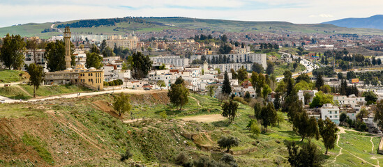 Obraz premium Nature and panoramic view of the Old town of Constantine, the capital of Constantina Province, north-eastern Algeria
