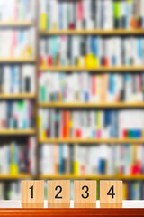 数字と本棚背景