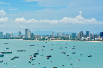 Obraz premium In the city, look at the hock angle. Saw the condo and the beach A beautiful view