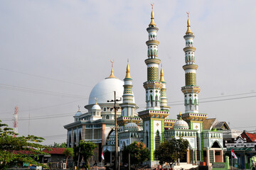 Indonesia is known for its majority Muslim community, so wherever a beautiful mosque can be found