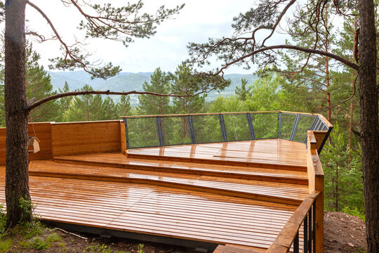 observation deck in the park, Russia, Krasnoyarsk, eco-park "Gremyachaya Griva"