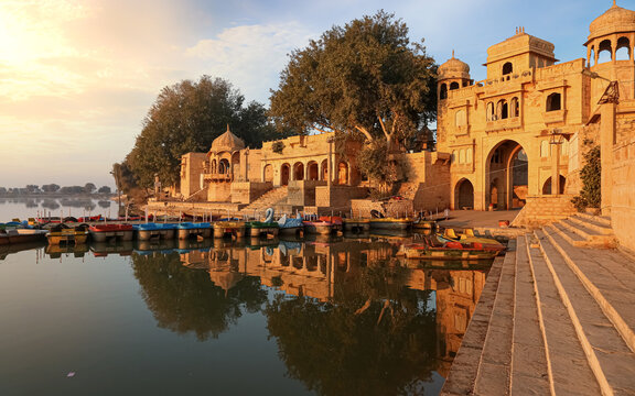 Pakistan Sagar R รูปภาพSagar – เลือกดูภาพถ่ายสต็อก เวกเตอร์ และวิดีโอ2,291 | Adobe Stock
