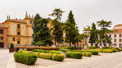 Fototapeta premium Yard in front of the Alcala University, Alcala de Henares, Spain