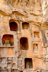 It's Caves at the Longmen Grottoes ( Dragon's Gate Grottoes) or Longmen Caves.UNESCO World Heritage of tens of thousands of statues of Buddha and his disciples