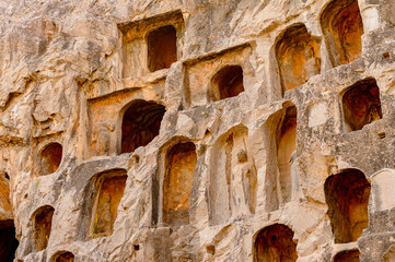 It's Caves at the Longmen Grottoes ( Dragon's Gate Grottoes) or Longmen Caves.UNESCO World Heritage of tens of thousands of statues of Buddha and his disciples