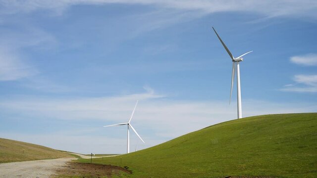 Wind turbines in the Altamont Pass wind farm, Northern California, USA
