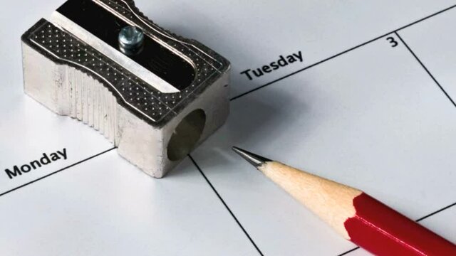 Calender pencil and sharpener