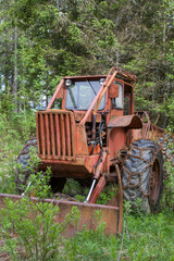 Entsorgte Baumaschine