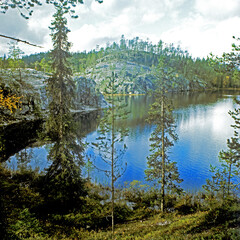 Taezhnoe ozero, dolomitovye skaly, nazionalniy park "Oulanka", Finlandia
