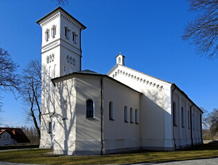 wybudowany w drugiej polowie 19 wieku murowany kosciol katolicki pod wezwaniem swietego jakuba...