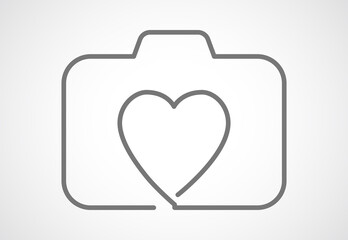 camera heart icon