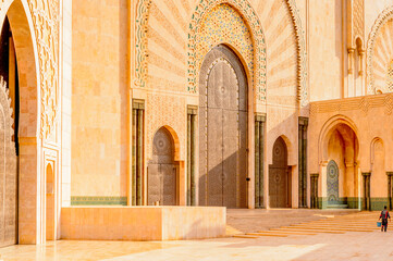 Fototapeta na wymiar It's Hassan II Mosque or Grande Mosquee Hassan II, a mosque in Casablanca, Morocco. It is the largest mosque in Morocco and the 13th largest in the world.