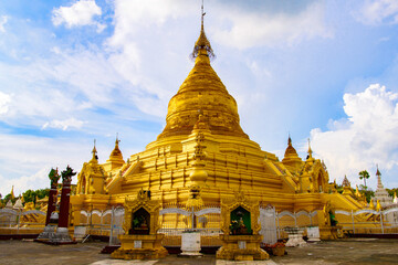 It's Kuthodaw Pagoda (Mahalawka Marazein), (Royal Merit), is a Buddhist stupa, in Mandalay, Burma...