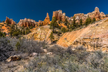 A view of hoodoos on the outskirts of Bryce Canyon, Utah in Springtime