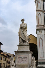 Fototapeta premium Dante Alighieri statue in florence near Santa Croce Cathedral