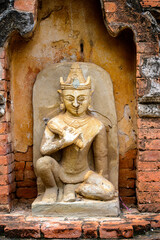 Fototapeta na wymiar It's Htilominlo Temple, Bagan Archaeological Zone, Burma. It was built during the reign of King Htilominlo