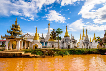 Naklejka premium It's A temple over the Lake Inle, Myanmar