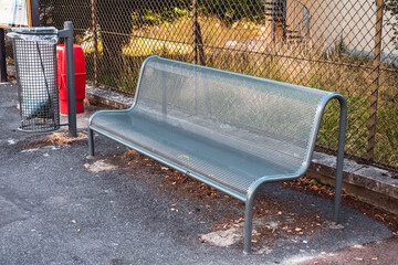 Banc dans la rue