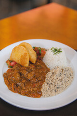 meat rice and farofa