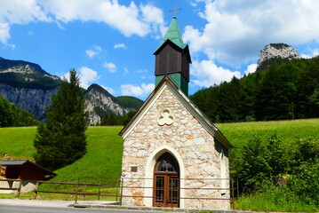 Fototapeta na wymiar Kapelle im Höllental