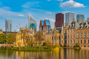 Fototapeta na wymiar It's The Ridderzaal in Binnenhof with the Hofvijver lake. Meeting place of States General of the Netherlands, the Ministry of General Affairs and the office of the Prime Minister of Netherlands