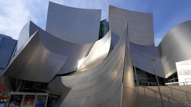 Modern architecture of Disney Concert Hall in Los Angeles - LOS ANGELES, USA - MARCH 18, 2019